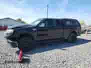 2007 Ford F-150 XL z VIN 1FTPX12V27NA03343, wystawiony jako Copart lot #80905555 z przebiegiem 223 807 mil mil oraz Szkoda całkowita • Salvage title. Historia ofert i sprzedaży dostępna na DreamBid. Obrazek 1.