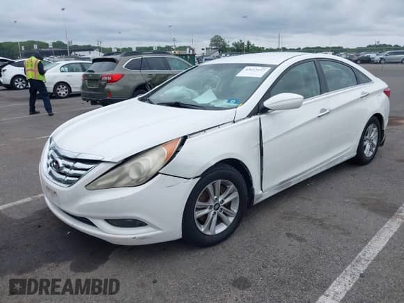 2013 Hyundai Sonata GLS with VIN 5NPEB4AC3DH705495, listed as a IAAI auction lot 42613197 with 116,036 mi miles and . Bid and sale history available at DreamBid. Image 6.