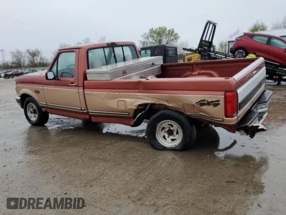 1994 Ford F-150 z VIN 1FTEF14N4RLB50916, wystawiony jako Copart lot #51851865 z przebiegiem 209 492 mil mil oraz Szkoda całkowita • Salvage title. Historia ofert i sprzedaży dostępna na DreamBid. Obrazek 2.