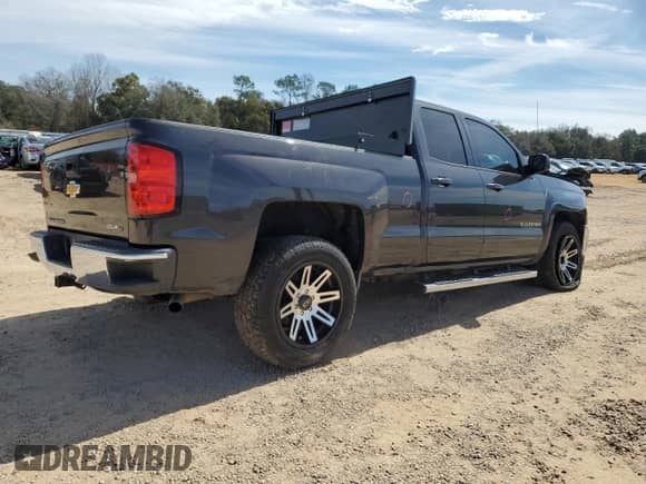 2016 Chevrolet Silverado 1500 LT with VIN 1GCRCREH3GZ303765, listed as a Copart auction lot 46123265 with 167,462 mi miles and Salvage title. Bid and sale history available at DreamBid. Image 3.