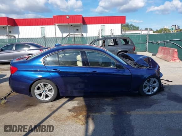 2016 BMW 3 Series 328i xDrive with VIN WBA8E3G56GNU38524, listed as a IAAI auction lot 43366130 with 17,331 mi miles and . Bid and sale history available at DreamBid. Image 13.