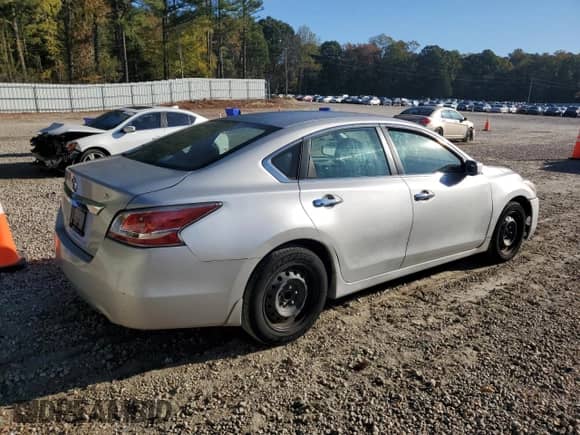 2015 Nissan Altima SV с VIN 1N4AL3AP7FC181152, выставлен на аукционе Copart как лот 89690185 с пробегом 163 492 миль миль и Чистый • Clean title. История ставок и продаж доступна на DreamBid. Изображение 3.