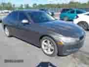 2013 BMW 3 Series 328i z VIN WBA3A5G56DNP19428, wystawiony jako IAAI lot #43449521 z przebiegiem 132 429 mil mil oraz . Historia ofert i sprzedaży dostępna na DreamBid. Obrazek 1.