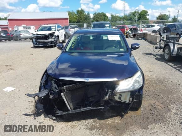 2012 Hyundai Genesis 3.8L с VIN KMHGC4DD8CU173851, выставлен на аукционе IAAI как лот 43082529 с пробегом 150 987 миль миль и . История ставок и продаж доступна на DreamBid. Изображение 6.