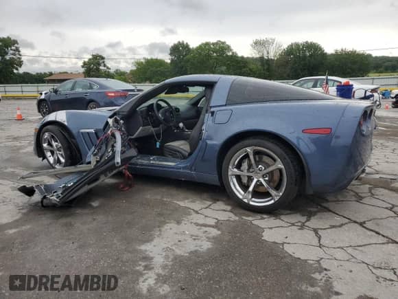 2011 Chevrolet Corvette Z16 Grand Sport 3LT с VIN 1G1YS2DW2B5101773, выставлен на аукционе Copart как лот 60255605 с пробегом 15 451 миль миль и Списание • Salvage title. История ставок и продаж доступна на DreamBid. Изображение 2.