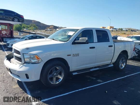 2014 Ram 1500 Express z VIN 1C6RR7KTXES168888, wystawiony jako IAAI lot #43242116 z przebiegiem 174 358 mil mil oraz . Historia ofert i sprzedaży dostępna na DreamBid. Obrazek 14.