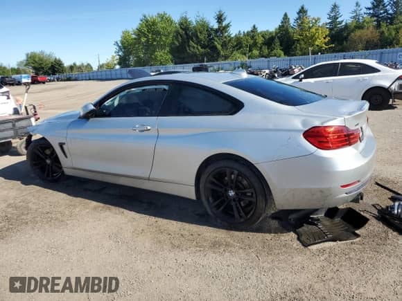 2014 BMW 4 Series 428i xDrive с VIN WBA3N5C56EF716907, выставлен на аукционе Copart как лот 67277305 с пробегом Не указан миль и На запчасти • Non repairable. История ставок и продаж доступна на DreamBid. Изображение 2.