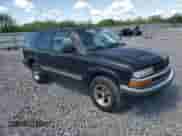 2000 Chevrolet Blazer LS z VIN 1GNCS13W3Y2297205, wystawiony jako Copart lot #52946885 z przebiegiem 204 232 mil mil oraz Szkoda całkowita • Salvage title. Historia ofert i sprzedaży dostępna na DreamBid. Obrazek 4.