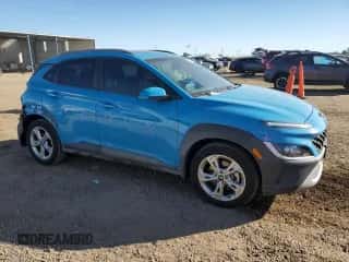 2022 Hyundai Kona SEL with VIN KM8K3CAB7NU903727, listed as a Copart auction lot 85108235 with 34,305 mi miles and Salvage title. Bid and sale history available at DreamBid. Image 4.