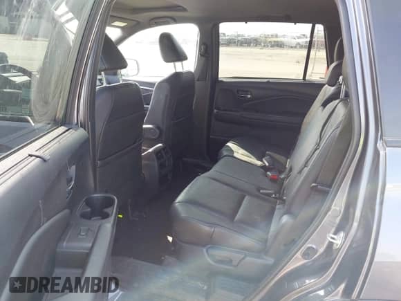 2019 Honda Passport EX-L с VIN 5FNYF8H56KB025666, выставлен на аукционе IAAI как лот 43144704 с пробегом 100 000 миль миль и . История ставок и продаж доступна на DreamBid. Изображение 8.