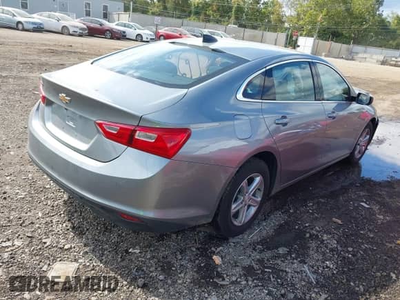 2024 Chevrolet Malibu LS с VIN 1G1ZB5ST7RF111072, выставлен на аукционе IAAI как лот 43385677 с пробегом 20 572 миль миль и . История ставок и продаж доступна на DreamBid. Изображение 4.