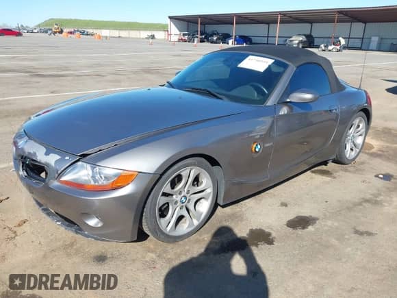 2003 BMW Z4 3.0i with VIN 4USBT53463LT22151, listed as a IAAI auction lot 41750559 with 64,015 mi miles and . Bid and sale history available at DreamBid. Image 17.