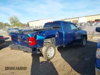 2018 Chevrolet Silverado 1500 LT z VIN 1GCVKREC0JZ114391, wystawiony jako IAAI lot #43417165 z przebiegiem 112 708 mil mil oraz . Historia ofert i sprzedaży dostępna na DreamBid. Obrazek 4.