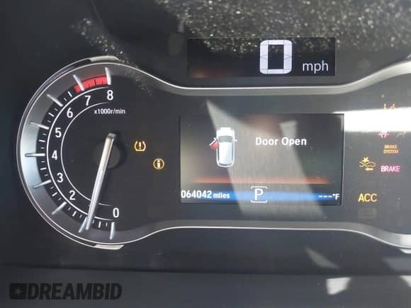 2017 Honda Pilot Touring z VIN 5FNYF5H95HB037558, wystawiony jako IAAI lot #43385876 z przebiegiem 64 042 mil mil oraz . Historia ofert i sprzedaży dostępna na DreamBid. Obrazek 16.