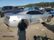 2011 Chevrolet Camaro 2SS z VIN 2G1FK1EJ8B9107388, wystawiony jako Copart lot #82727055 z przebiegiem 52 601 mil mil oraz Szkoda całkowita • Salvage title. Historia ofert i sprzedaży dostępna na DreamBid. Obrazek 3.