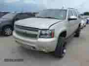 2013 Chevrolet Suburban LT with VIN 1GNSCJE06DR147639, listed as a IAAI auction lot 43112062 with 194,206 mi miles and . Bid and sale history available at DreamBid. Image 17.