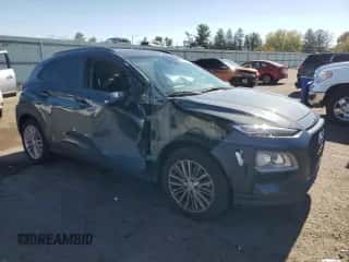 2021 Hyundai Kona SEL z VIN KM8K2CAA5MU718004, wystawiony jako Copart lot #87082665 z przebiegiem 57 972 mil mil oraz Szkoda całkowita • Salvage title. Historia ofert i sprzedaży dostępna na DreamBid. Obrazek 4.