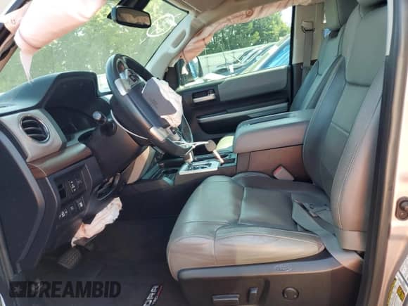 2019 Toyota Tundra Limited z VIN 5TFSY5F11KX250789, wystawiony jako Copart lot #59864285 z przebiegiem 73 916 mil mil oraz Szkoda całkowita • Salvage title. Historia ofert i sprzedaży dostępna na DreamBid. Obrazek 7.