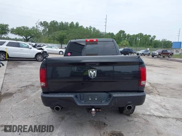 2016 Ram 1500 Sport z VIN 1C6RR6UT3GS257308, wystawiony jako IAAI lot #42419142 z przebiegiem 158 578 mil mil oraz . Historia ofert i sprzedaży dostępna na DreamBid. Obrazek 17.