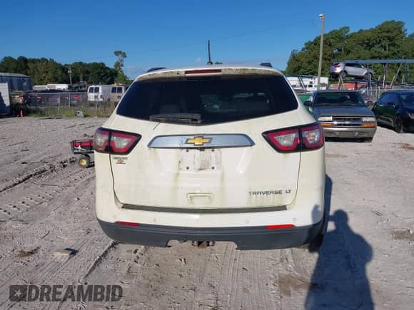 2015 Chevrolet Traverse LT с VIN 1GNKRHKD9FJ109998, выставлен на аукционе IAAI как лот 43202442 с пробегом Не указан миль и . История ставок и продаж доступна на DreamBid. Изображение 16.