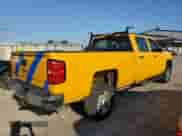 2017 Chevrolet Silverado 2500HD Work Truck z VIN 1GC1CUEG0HF179576, wystawiony jako Copart lot #67598644 z przebiegiem 185 628 mil mil oraz Czysty tytuł • Clean title. Historia ofert i sprzedaży dostępna na DreamBid. Obrazek 3.