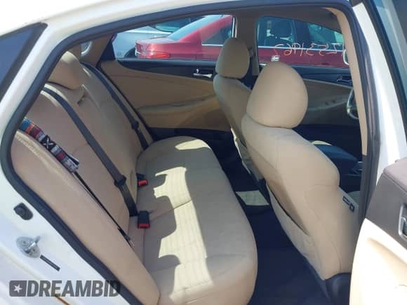 2013 Hyundai Sonata GLS with VIN 5NPEB4AC6DH770731, listed as a IAAI auction lot 42531967 with 139,300 mi miles and . Bid and sale history available at DreamBid. Image 8.