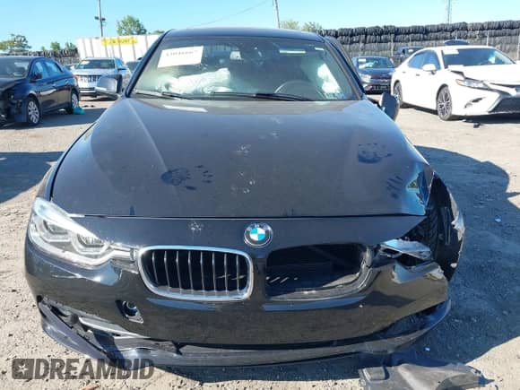 2018 BMW 3 Series 330i xDrive with VIN WBA8D9C52JEM33131, listed as a IAAI auction lot 43046667 with 95,388 mi miles and . Bid and sale history available at DreamBid. Image 12.
