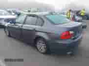 2007 BMW 3 Series 328i z VIN WBAVC53507FZ74485, wystawiony jako IAAI lot #43292107 z przebiegiem 176 945 mil mil oraz . Historia ofert i sprzedaży dostępna na DreamBid. Obrazek 3.