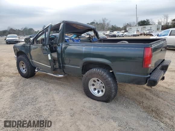 1991 Chevrolet Silverado 1500 с VIN 1GCDK14K6MZ165260, выставлен на аукционе Copart как лот 44546965 с пробегом 236 963 миль миль и Списание • Salvage title. История ставок и продаж доступна на DreamBid. Изображение 2.