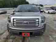 2013 Ford F-150 XLT с VIN 1FTFW1EF1DFB82919, выставлен на аукционе Copart как лот 85535255 с пробегом 110 394 миль миль и Списание • Salvage title. История ставок и продаж доступна на DreamBid. Изображение 5.