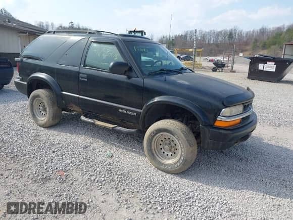2000 Chevrolet Blazer LS с VIN 1GNCT18W1YK112722, выставлен на аукционе IAAI как лот 41758275 с пробегом 157 730 миль миль и . История ставок и продаж доступна на DreamBid. Изображение 1.