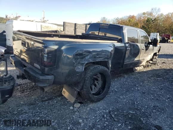 2019 Chevrolet Silverado 3500HD High Country с VIN 1GC4KYEY6KF228402, выставлен на аукционе Copart как лот 75241634 с пробегом 54 159 миль миль и Списание • Salvage title. История ставок и продаж доступна на DreamBid. Изображение 3.