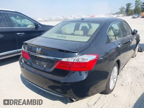 2013 Honda Accord EX-L z VIN 1HGCR2F80DA213446, wystawiony jako IAAI lot #43233053 z przebiegiem 143 983 mil mil oraz . Historia ofert i sprzedaży dostępna na DreamBid. Obrazek 4.