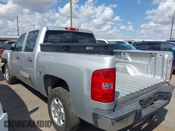 2011 Chevrolet Silverado 1500 LT с VIN 3GCPCSEA2BG156431, выставлен на аукционе IAAI как лот 43030119 с пробегом 200 015 миль миль и . История ставок и продаж доступна на DreamBid. Изображение 3.