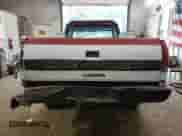 1988 Chevrolet Silverado 3500 с VIN 1GCGC34K9JE116935, выставлен на аукционе Copart как лот 72621064 с пробегом 160 593 миль миль и Чистый • Clean title. История ставок и продаж доступна на DreamBid. Изображение 6.