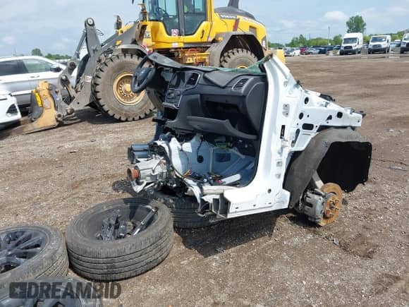 2022 Jeep Grand Cherokee Laredo X with VIN 1C4RJFAG3NC113692, listed as a IAAI auction lot 42523007 with Not provided miles and . Bid and sale history available at DreamBid. Image 5.