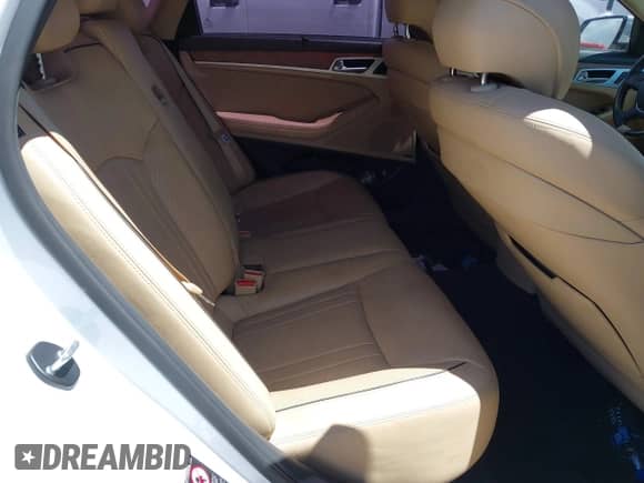 2015 Hyundai Genesis 5.0L z VIN KMHGN4JF1FU068198, wystawiony jako IAAI lot #43016953 z przebiegiem 167 424 mil mil oraz . Historia ofert i sprzedaży dostępna na DreamBid. Obrazek 8.