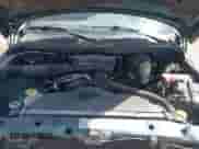 1998 Dodge 1500 z VIN 3B7HF13Z3WG149492, wystawiony jako IAAI lot #42215599 z przebiegiem 119 934 mil mil oraz . Historia ofert i sprzedaży dostępna na DreamBid. Obrazek 10.