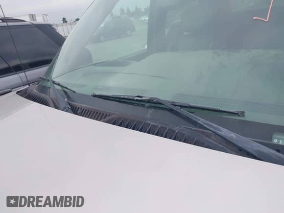 2005 Chevrolet Avalanche Z71 with VIN 3GNEK12Z05G192290, listed as a IAAI auction lot 43530152 with 300,847 mi miles and . Bid and sale history available at DreamBid. Image 16.