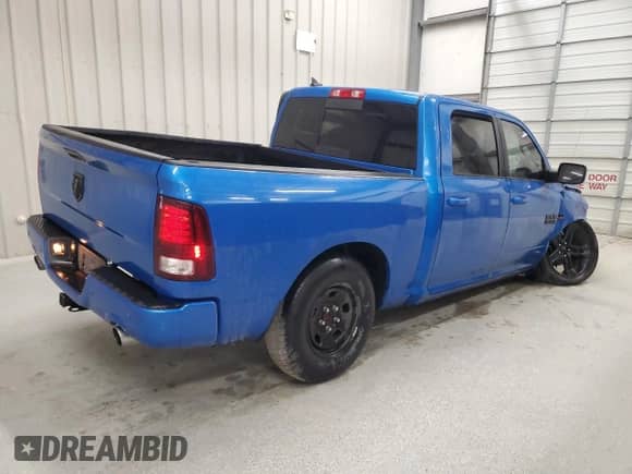 2018 Ram 1500 Sport z VIN 1C6RR6MT3JS193424, wystawiony jako Copart lot #82650454 z przebiegiem 114 297 mil mil oraz Czysty tytuł • Clean title. Historia ofert i sprzedaży dostępna na DreamBid. Obrazek 3.