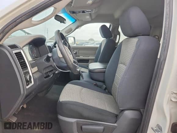 2009 Dodge 1500 SLT z VIN 1D3HV18P79S804185, wystawiony jako Copart lot #63824195 z przebiegiem 206 016 mil mil oraz Szkoda całkowita • Salvage title. Historia ofert i sprzedaży dostępna na DreamBid. Obrazek 7.