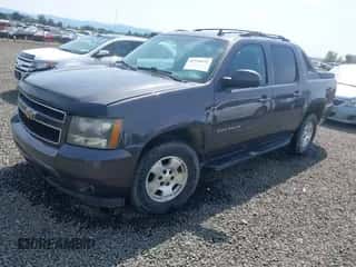 2011 Chevrolet Avalanche LT z VIN 3GNTKFE33BG139204, wystawiony jako IAAI lot #42550476 z przebiegiem 296 645 mil mil oraz . Historia ofert i sprzedaży dostępna na DreamBid. Obrazek 2.