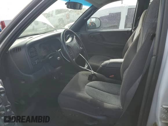 1998 Dodge Durango with VIN 1B4HS28Z7WF216538, listed as a Copart auction lot 82861904 with 193,446 mi miles and Salvage title. Bid and sale history available at DreamBid. Image 7.