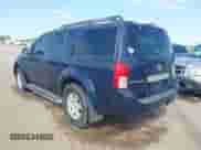 2006 Nissan Pathfinder LE z VIN 5N1AR18W76C648835, wystawiony jako IAAI lot #42867557 z przebiegiem 225 939 mil mil oraz . Historia ofert i sprzedaży dostępna na DreamBid. Obrazek 3.