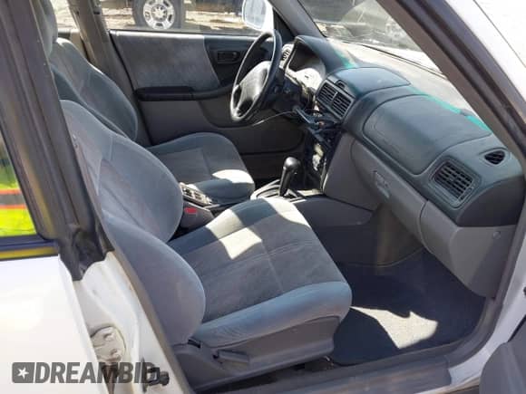 2001 Subaru Forester S z VIN JF1SF65581H755520, wystawiony jako IAAI lot #42322293 z przebiegiem 195 820 mil mil oraz . Historia ofert i sprzedaży dostępna na DreamBid. Obrazek 5.