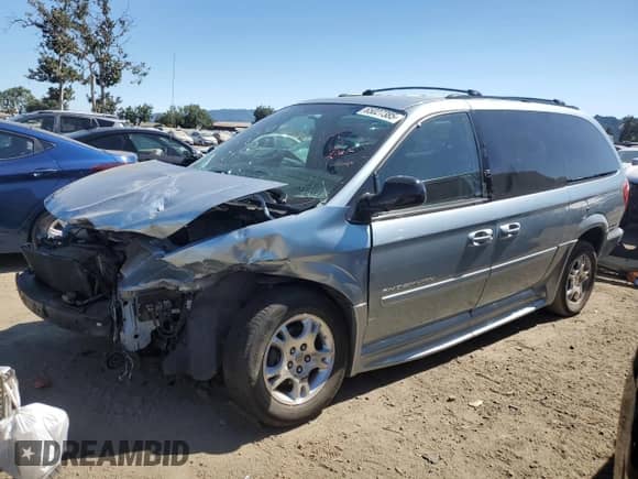 2004 Dodge Caravan SXT with VIN 2D4GP44LX4R615773, listed as a Copart auction lot 65027385 with 48,993 mi miles and Salvage title. Bid and sale history available at DreamBid. Image 1.