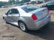 2016 Chrysler 300 Limited с VIN 2C3CCAAG3GH268329, выставлен на аукционе IAAI как лот 42524561 с пробегом 109 617 миль миль и . История ставок и продаж доступна на DreamBid. Изображение 3.