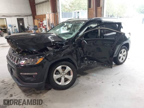 2019 Jeep Compass Latitude z VIN 3C4NJDBB9KT690507, wystawiony jako IAAI lot #43303949 z przebiegiem 90 006 mil mil oraz . Historia ofert i sprzedaży dostępna na DreamBid. Obrazek 17.