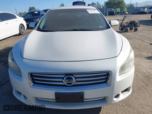 2014 Nissan Maxima SV z VIN 1N4AA5APXEC905450, wystawiony jako IAAI lot #42692323 z przebiegiem 187 955 mil mil oraz . Historia ofert i sprzedaży dostępna na DreamBid. Obrazek 12.