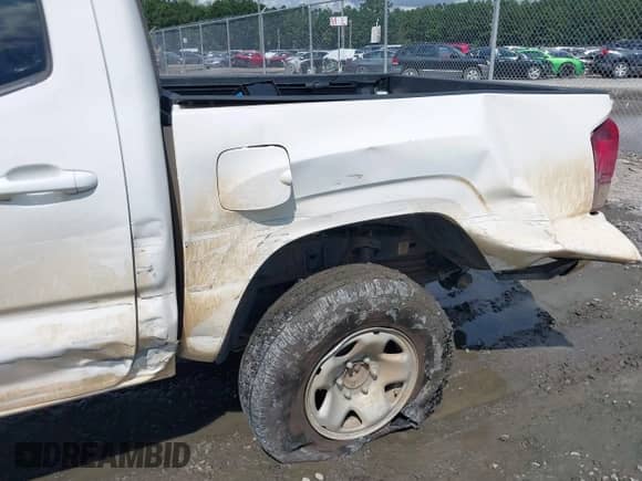 2021 Toyota Tacoma SR с VIN 3TYAX5GN7MT033552, выставлен на аукционе IAAI как лот 43068415 с пробегом 83 512 миль миль и . История ставок и продаж доступна на DreamBid. Изображение 6.